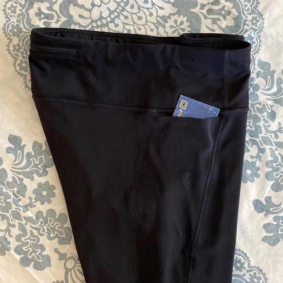 ATHLETA 22” Crop Training/running leggings with night reflective detailing trim. - Picture 9 of 12